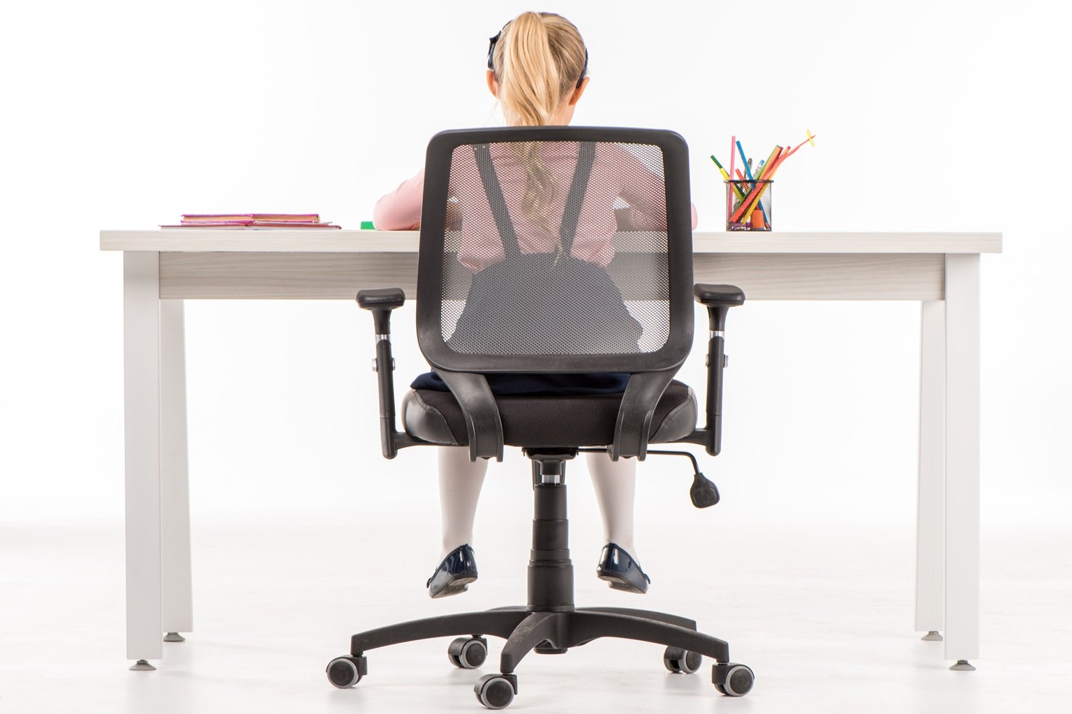 Íróasztalhoz szék gyerekeknek, tiniknek és felnőtteknek