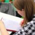 Hogyan válasszon íróasztalszéket gyermekének? – 3+1 hasznos tipp szülőknek